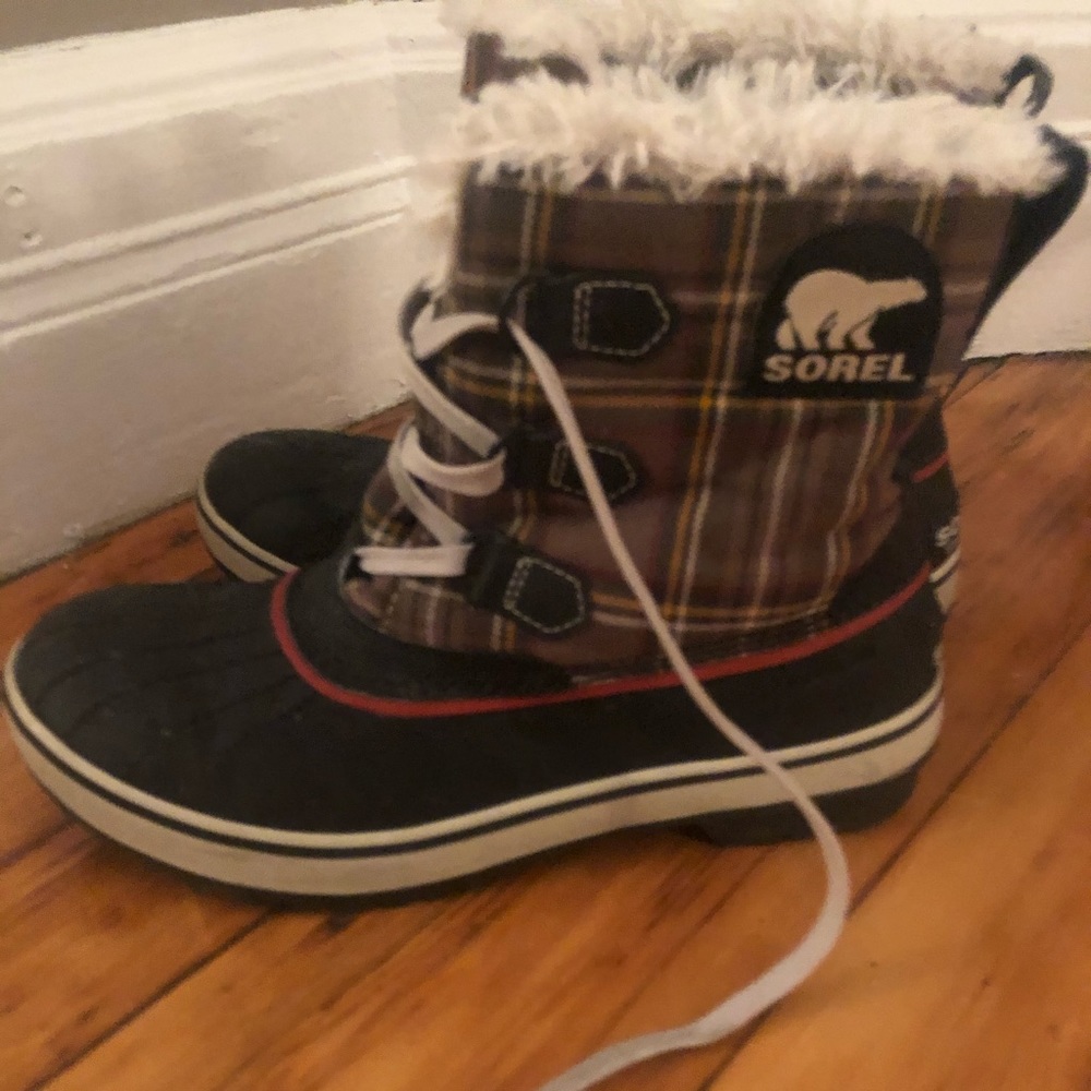 Plaid women’s sorel snow boots